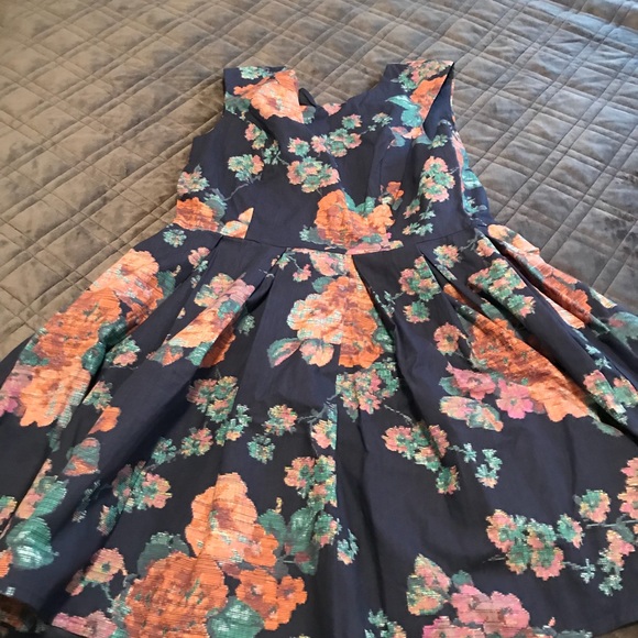 Floral Dress NWT - Picture 3 of 3